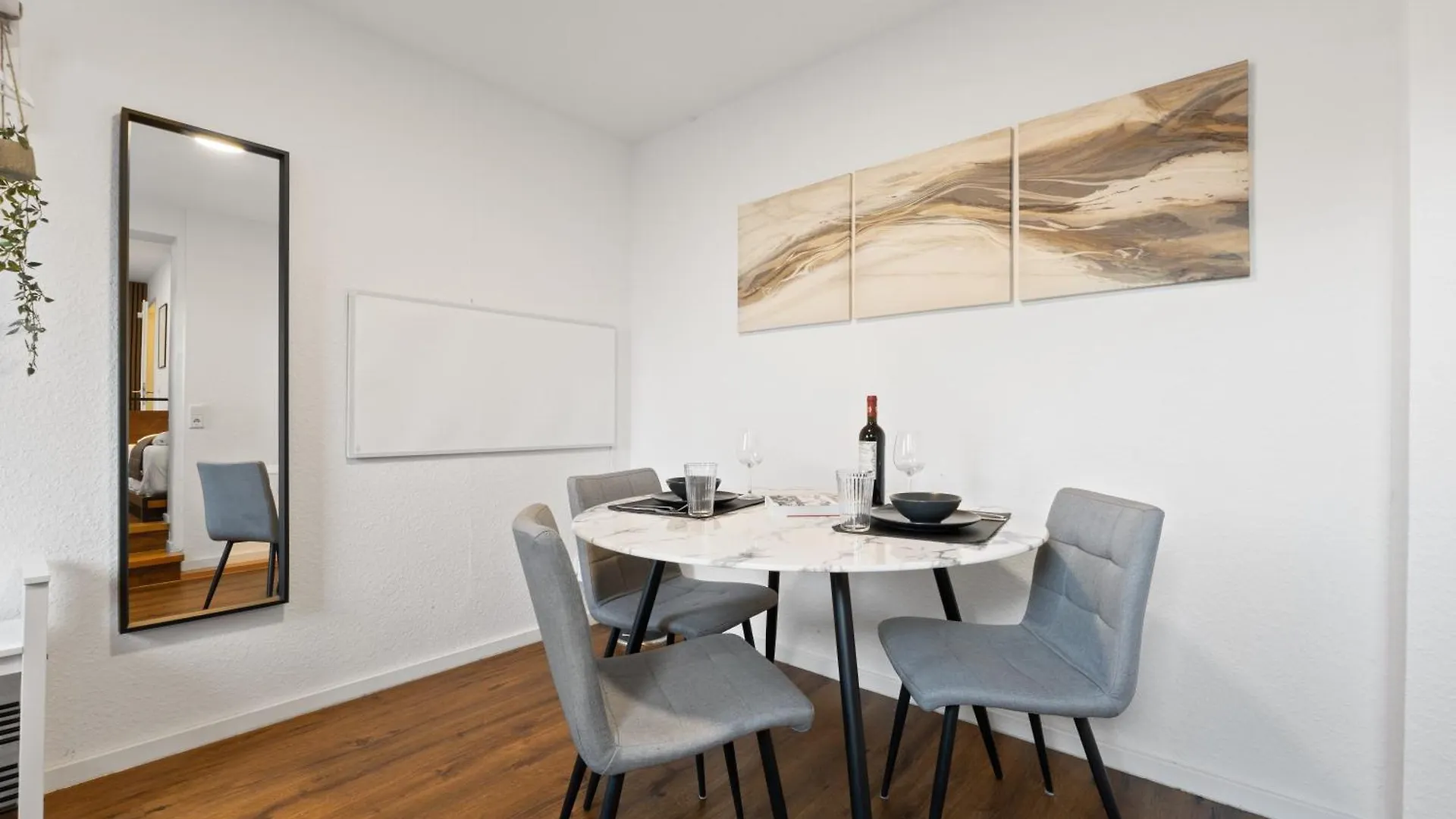 Modernes Apartement Am Rhein In Ruhiger Lage Cologne 0*,