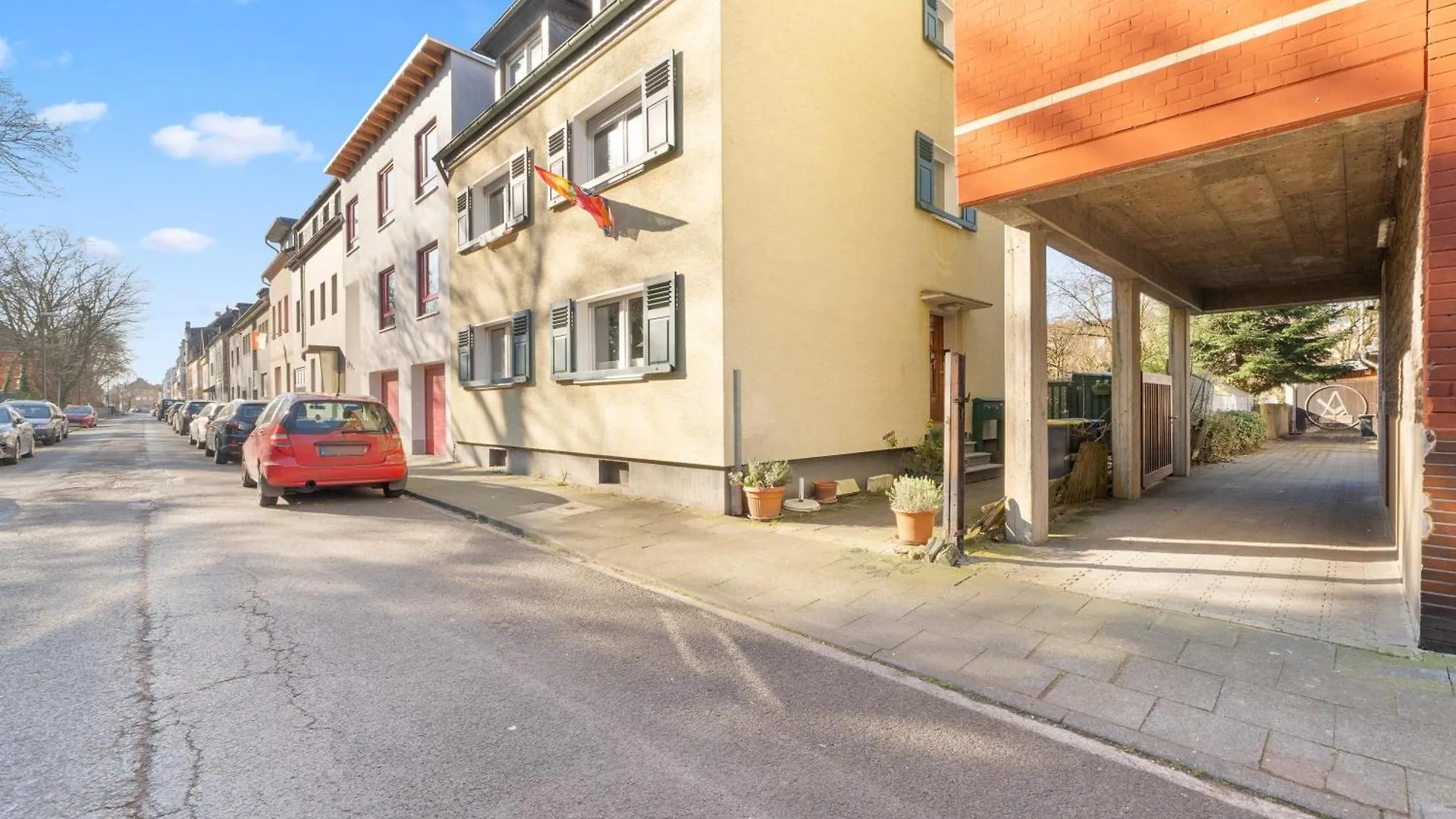 Modernes Apartement Am Rhein In Ruhiger Lage Cologne Apartment