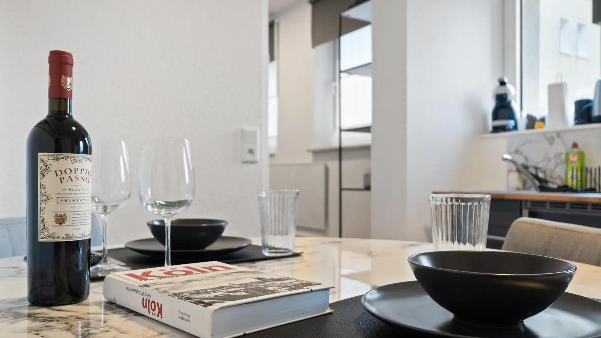 Apartment Modernes Apartement Am Rhein In Ruhiger Lage Cologne